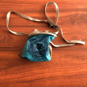 Climbing chalk bag.